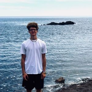 Meet your Posher, Jace